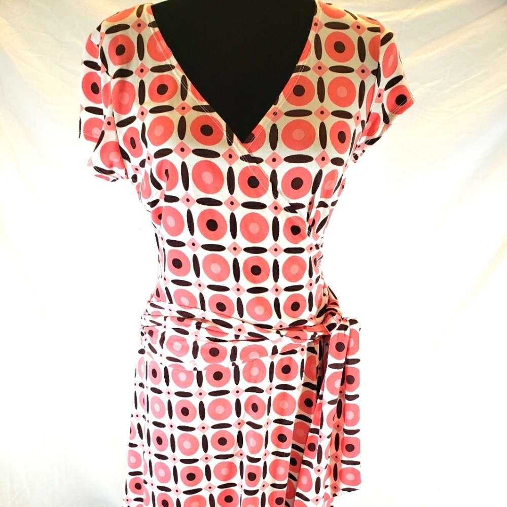 AB STUDIO Peach And Brown Midi Short Sleeve Wrap Dress With A Tie Sz M